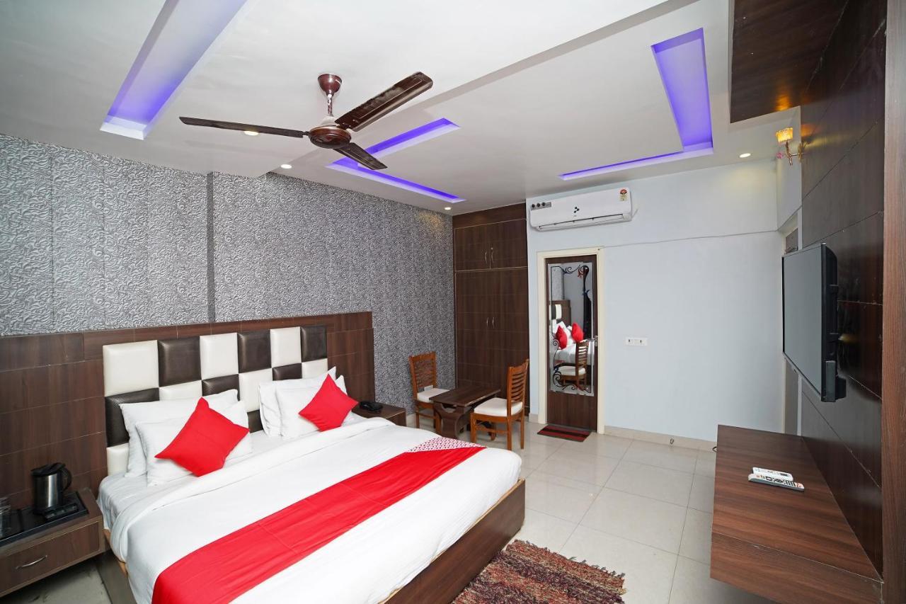 Oyo 39539 Hotel Vansh & Restaurant Kashipur Екстериор снимка