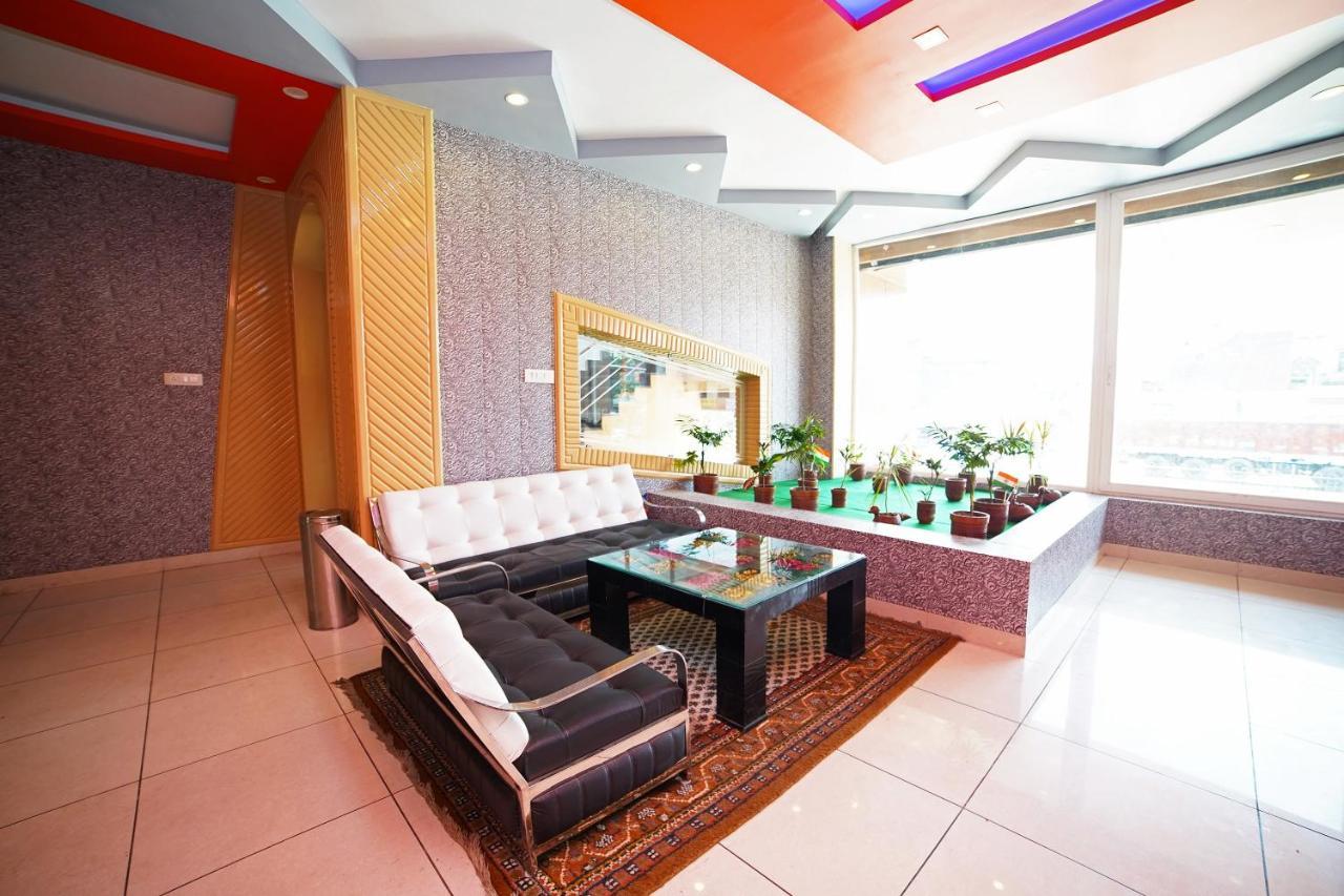 Oyo 39539 Hotel Vansh & Restaurant Kashipur Екстериор снимка