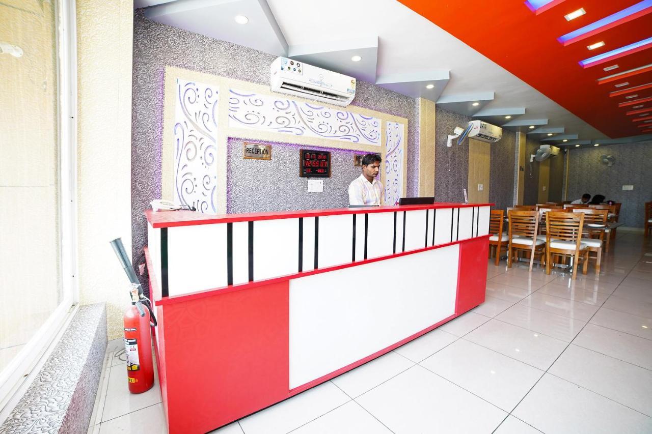 Oyo 39539 Hotel Vansh & Restaurant Kashipur Екстериор снимка